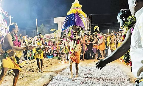 ஏகாத்தம்மன் கோவிலில் தீமிதி திருவிழா