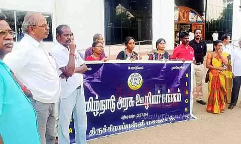 மல்யுத்த வீராங்கனைகளுக்கு ஆதரவாக ஆர்ப்பாட்டம்