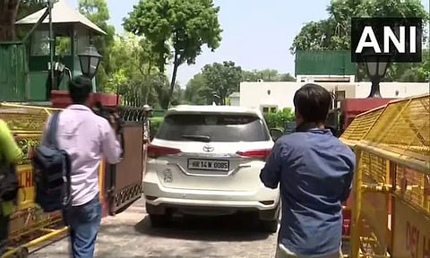 மத்திய மந்திரி அனுராக் தாக்கூருடன் மல்யுத்த வீரர்கள் சந்திப்பு..!