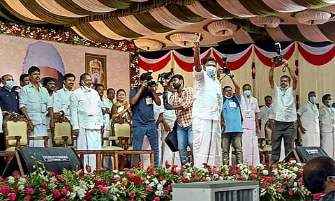 ஜூன் 13-ந் தேதி அதிமுக மாவட்ட செயலாளர்கள் கூட்டம் - பொதுச்செயலாளர் எடப்பாடி பழனிசாமி அறிவிப்பு