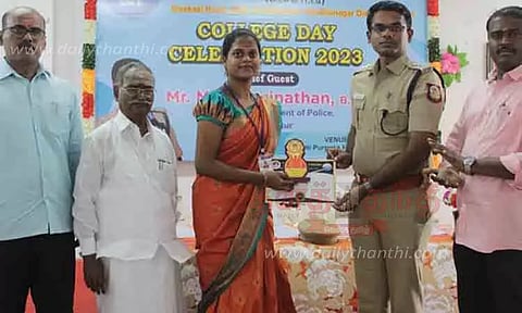 "கடமைகளை செய்து உரிமைகளை பெறுங்கள்"-ஸ்ரீவில்லிபுத்தூர் துணை போலீஸ் சூப்பிரண்டு பேச்சு