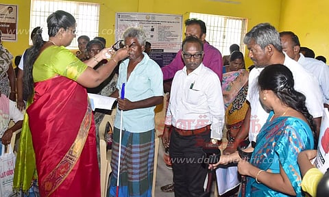 எருமப்பட்டி அருகேமாற்றுத்திறனாளிகள் சிறப்பு மருத்துவ முகாம் கலெக்டர் உமா பங்கேற்பு