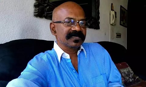 படப்பிடிப்பில் மாரடைப்பு: பிரபல டைரக்டர் ஆஸ்பத்திரியில் அனுமதி