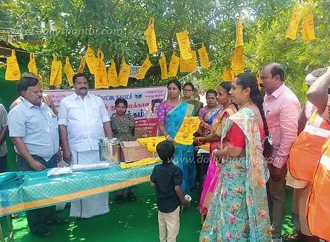 மரக்கன்றுகள் நடும் பணி