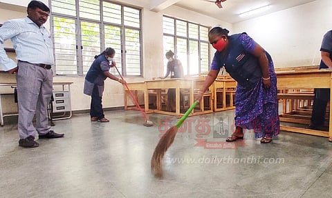 பள்ளிகள் திறப்பதை தொடர்ந்து பள்ளி மாணவ, மாணவிகளுக்கான அடிப்படை பணிகள் மும்முரம்