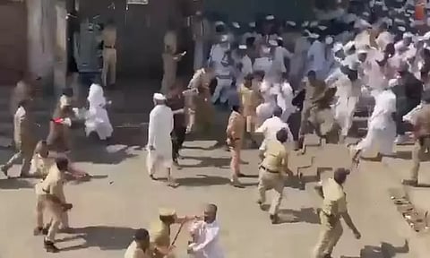 பக்தர்கள் மீது போலீசார் தடியடி நடத்தவிலை: மராட்டிய துணை முதல் மந்திரி விளக்கம்