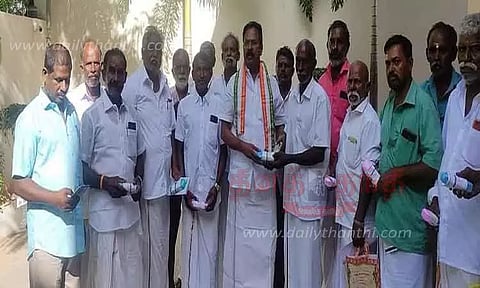 குடிநீர் பிரச்சினையை தீர்க்கக்கோரி ரூபி மனோகரன் எம்.எல்.ஏ.விடம் பொதுமக்கள் மனு