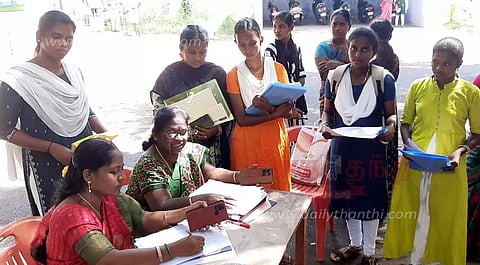 கலைக் கல்லூரிகளில் சேர மாணவர்கள் ஆர்வம்...