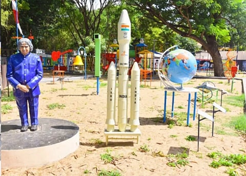 அப்துல்கலாம் சிலையுடன் அறிவியல் பூங்கா