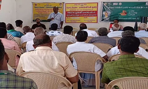 ஆனைமலை ஒன்றியத்தில் 350 ஏக்கரில் சொட்டு நீர் பாசனம் அமைக்க இலக்கு-வேளாண் அதிகாரி தகவல்