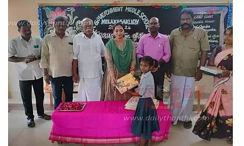 புதிய பள்ளி வகுப்பறை