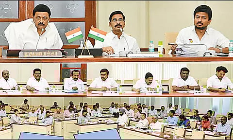 தமிழக முன்னேற்றத்திற்கான திட்டங்களை 5 மாதங்களுக்குள் செயல்படுத்த வேண்டும்: முதல்-அமைச்சர் உத்தரவு