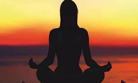 யோகாசனத்தில் 5-ம் வகுப்பு மாணவி சாதனை