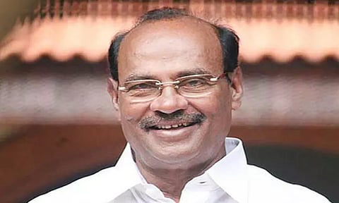 கலை மற்றும் அறிவியல் கல்லூரிகளில் கணிதம், இயற்பியல் பாடப்பிரிவுகளை நிறுத்தக்கூடாது - டாக்டர் ராமதாஸ்