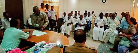 கோவில் திருவிழா நடத்துவது குறித்து சமாதான கூட்டம்