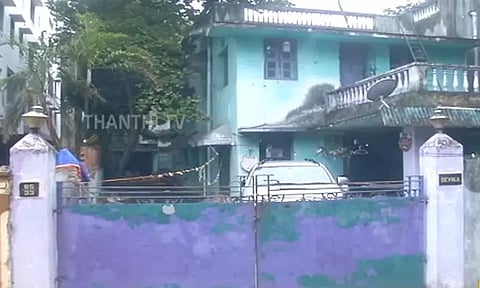 பாழடைந்த வீட்டில் முடங்கிய பிரபல நடிகை - பிரபல இயக்குனர் கூறிய அதிர்ச்சி தகவல்