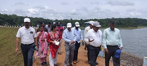 குடகு மாவட்டத்தில் உள்ள சிக்லிஹொலே அணை பாதுகாப்பு குறித்து அதிகாரிகள் ஆய்வு