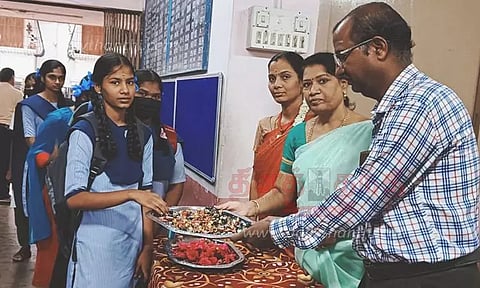 11-ம் வகுப்புக்கான சி.பி.எஸ்.இ.பாடத்திட்டம் அறிமுகமானது