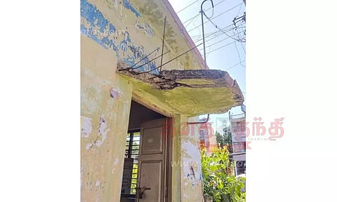 சேதமடைந்த அங்கன்வாடி மையம்