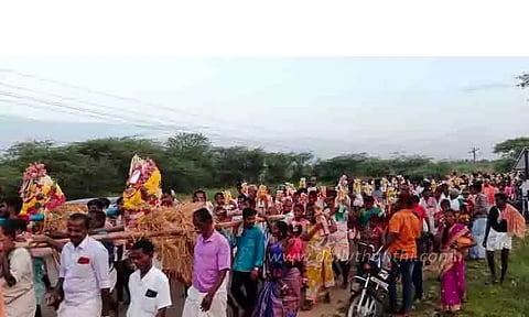 அய்யனார் கோவிலில் புரவி எடுப்பு விழா