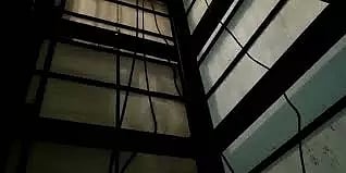 16 மாடி வணிக கட்டிடத்தில் 'லிப்ட்' அறுந்து விழுந்தது - 13 பேர் காயம்