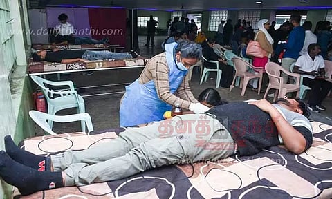 உயிரிழந்தவர்களின் நினைவாக ரத்ததான முகாம்