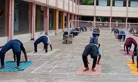 உலக யோக தின விழிப்புணர்வு நிகழ்ச்சி