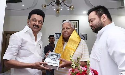 பாட்னாவில் லாலு பிரசாத் யாதவுடன் முதல்-அமைச்சர் மு.க.ஸ்டாலின் சந்திப்பு