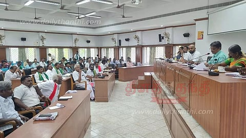 கடைமடை சிறுவாய்க்கால்கள் வரை காவிரிநீர் வந்தடைவதை உறுதி செய்ய வேண்டும்