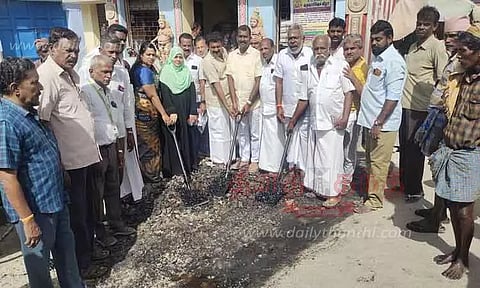 புதிய சாலை அமைக்கும் பணி; துணை மேயர் தொடங்கி வைத்தார்