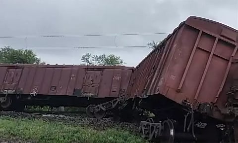 சரக்கு ரெயில் விபத்துக்கு காரணம் என்ன? ரெயில்வே வெளியிட்ட திடுக்கிடும் தகவல்