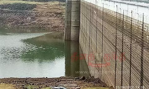அணைகளில் நீர் இருப்பு வேகமாக குறைகிறது