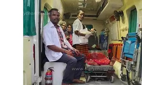 இலுப்பூர், கீரனூர் அருகே 108 ஆம்புலன்சில் 2 கர்ப்பிணிகளுக்கு ஆண் குழந்தை பிறந்தது