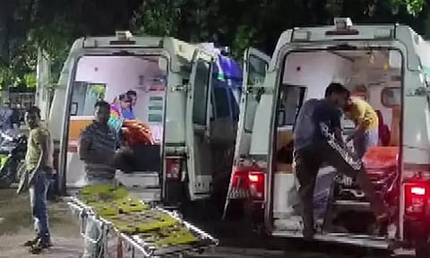 ஒடிசாவில் 2 பஸ் நேருக்கு நேர் மோதல்: பலி எண்ணிக்கை 12 ஆக உயர்வு