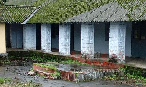 பயனின்றி கிடக்கும் பழைய கட்டிடம் விடுதியாக மாறுமா?