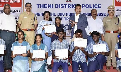 "போதைப் பழக்கம் இல்லாத மாவட்டமாக உருவாக்குவோம்"