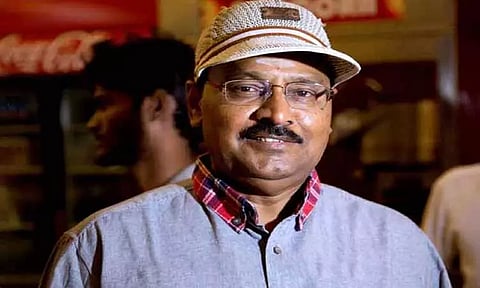 சினிமா எழுத்தாளர்கள் கஷ்டத்தில் உள்ளனர்- டைரக்டர் பாக்யராஜ்