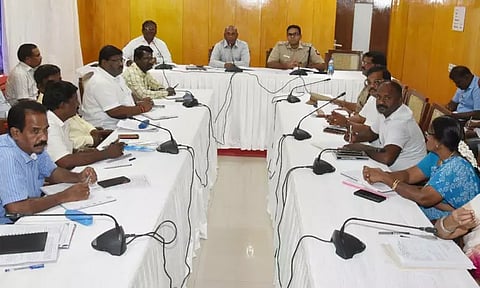 கவனக்குறைவாக செயல்பட்டு மனித உயிரிழப்பு ஏற்பட்டால் கடும் நடவடிக்கை