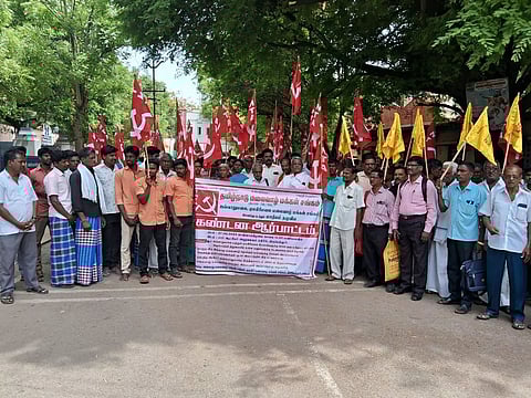 பழங்குடியின சாதி சான்றிதழ் வழங்கக்கோரி ஆர்ப்பாட்டம்