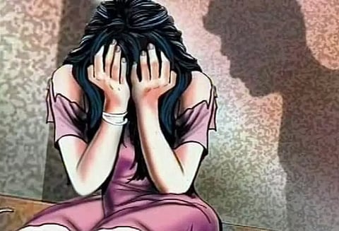 கார் விற்பனை ஷோரூமில் பெண் ஊழியருக்கு பாலியல் தொல்லை