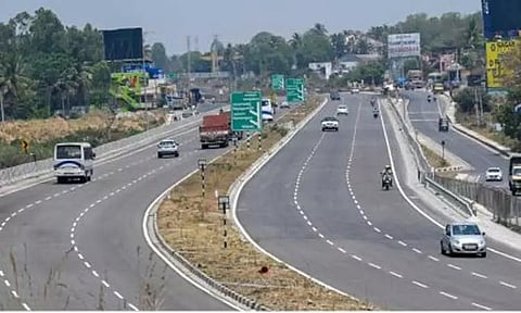 பெங்களூரு-மைசூரு விரைவுச்சாலையில் இருசக்கர வாகனங்களுக்கு தடை; விரைவில் அமலாகிறது