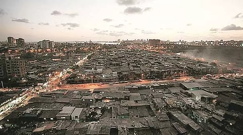 தாராவியில் மெட்ரோ ரெயில் பணிகளுக்காக 33 ஆயிரம் சதுர அடி நிலம் ஒப்படைப்பு