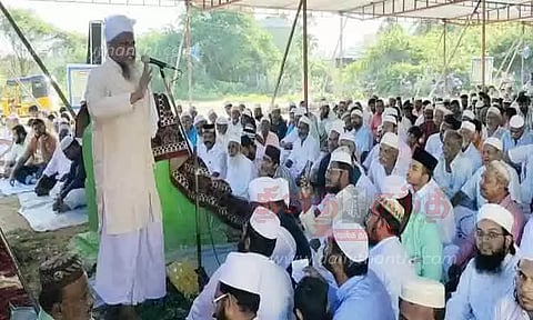 பக்ரீத் பண்டிகையையொட்டி சிறப்பு தொழுகை திரளான முஸ்லிம்கள் பங்கேற்பு