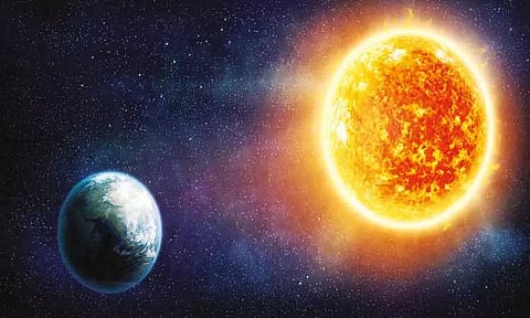 சூரியன் ஒளிர்வது எப்படி?