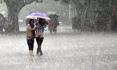 கனமழை எச்சரிக்கை: கேரளா விரைகிறது தேசிய பேரிடர் மீட்புப்படை