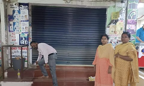 டாக்டரின் பரிந்துரை சீட்டு இல்லாமல் விற்ற மருந்துக்கடைக்கு 'சீல்'