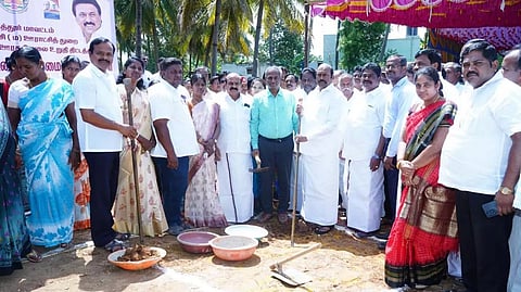 ரூ.28 கோடியில் 1,400 பண்ணை குட்டை அமைக்கும் பணி