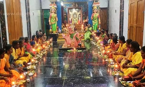 முப்பெரும் தேவியர் கோவிலில் பவுர்ணமி பூஜை