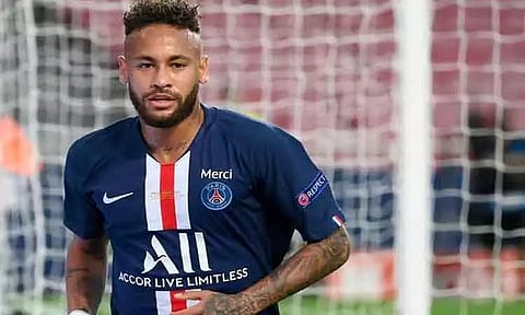 நட்சத்திர கால்பந்து வீரர் நெய்மாருக்கு 3.3 மில்லியன் டாலர்கள் அபராதம் விதித்த பிரேசில் அரசு