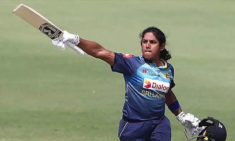 பெண்கள் ஒருநாள் கிரிக்கெட் தரவரிசை; இலங்கை வீராங்கனை முதலிடம் பிடித்து சாதனை